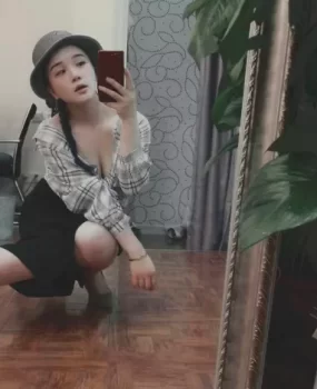 非常划算的兼职女