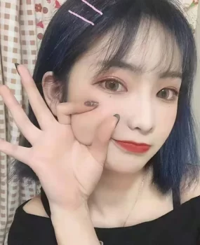 胸大屁股大皮肤白，