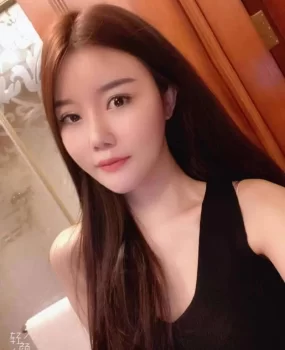 兰州爆操兼职少女，身材性感，穴嫩汁多b紧